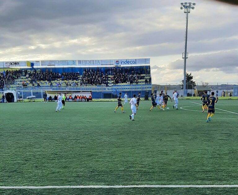 Il Nardò vince a Gravina e avvicina la vetta.