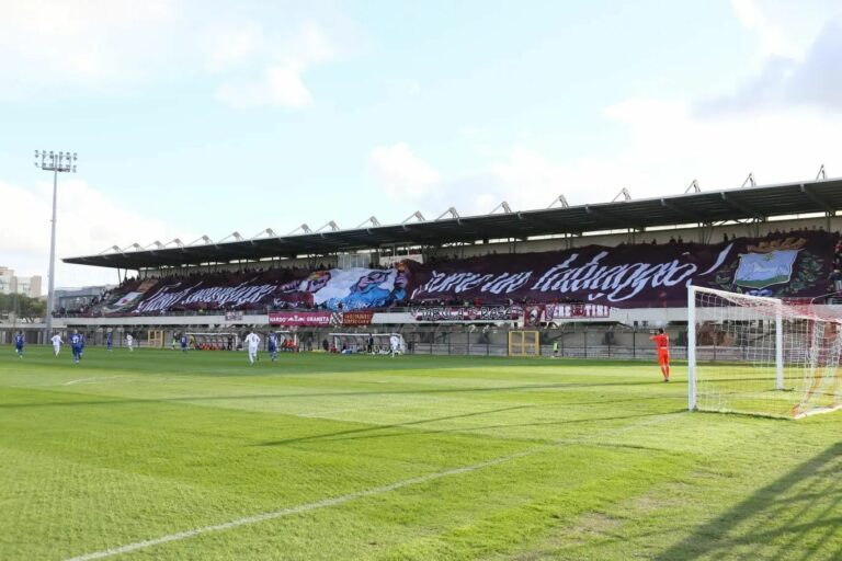 Nardò e Martina pareggiano, il tifo vince