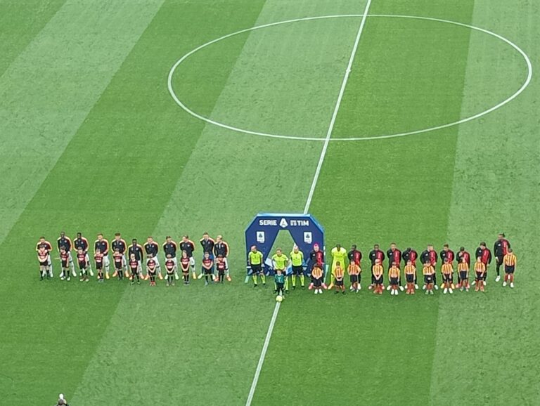 Un Lecce volenteroso non riesce a uscire indenne da San Siro: Leao trascina i rossoneri con una doppietta.