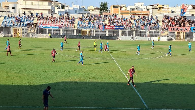 Casarano concreto, Nardò sciupone. Passano i rossoazzurri.