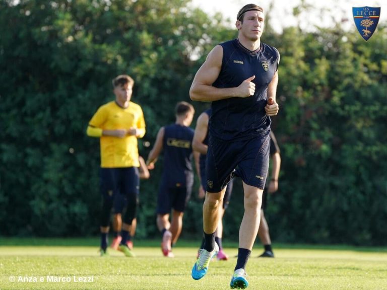 Lecce, doppia seduta ad Acaya