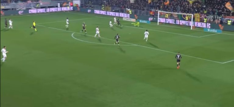 Lecce – Falcone e Dorgu timbrano la vittoria contro il Venezia: Giampaolo buona la prima