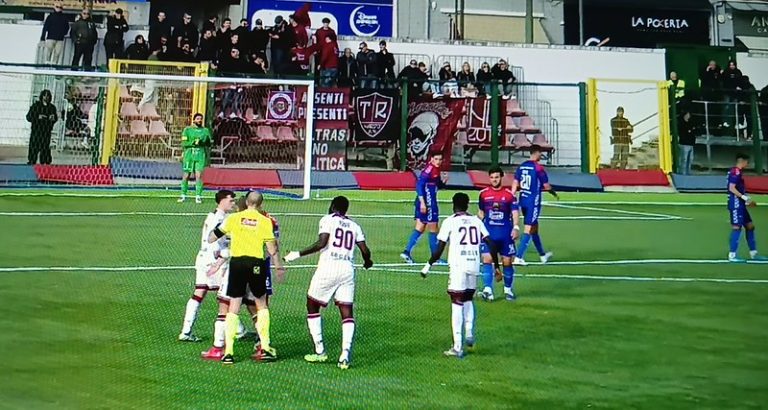 Tre goal e il Nardò espugna Pompei